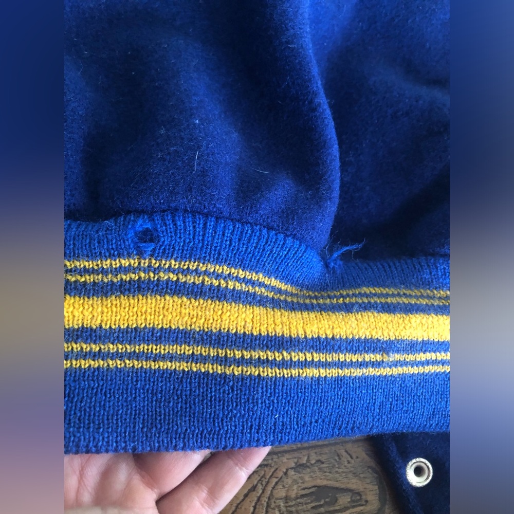 Fab Knit Holts Sporting Goods Varsity Bomber Jacket Sz 40 Yellow Blue H Milby - Picture 12 of 13